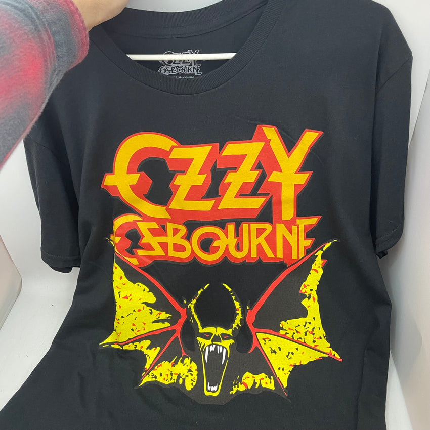 Ozzy Osbourne Officially Licensed T-Shirt Size L Like New!