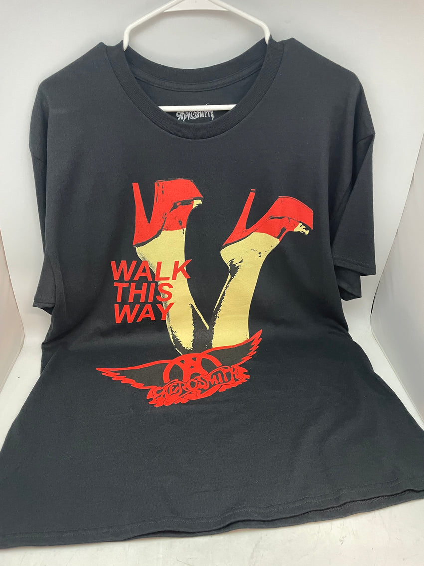 Aerosmith Walk This Way Officially Licensed T-Shirt Size L Like New!